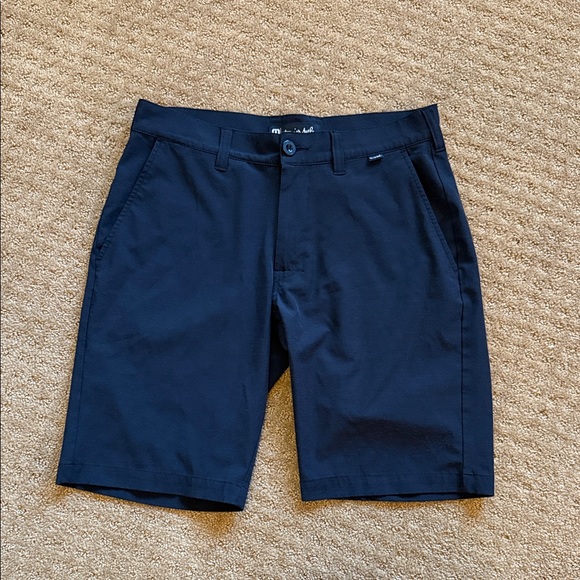 Travis Mathew Shorts - Picture 1 of 4